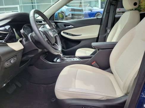 Used 2021 Buick Encore GX Preferred w/ Cold Weather Comfort Package FWD image 9