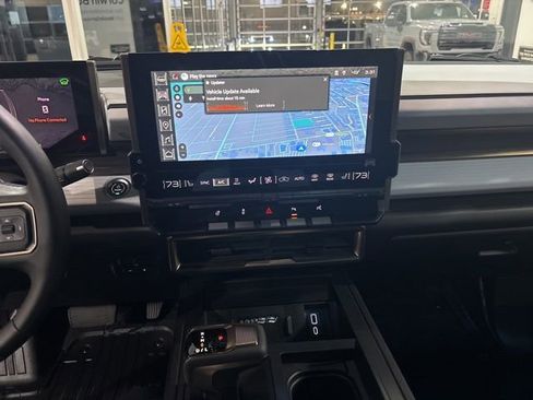 Used 2025 GMC Hummer EV 2X image 25