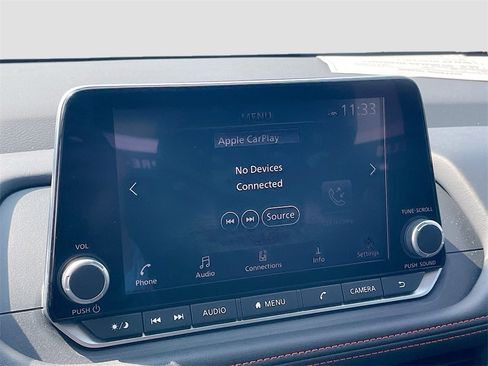 Used 2025 Nissan Rogue SV image 15