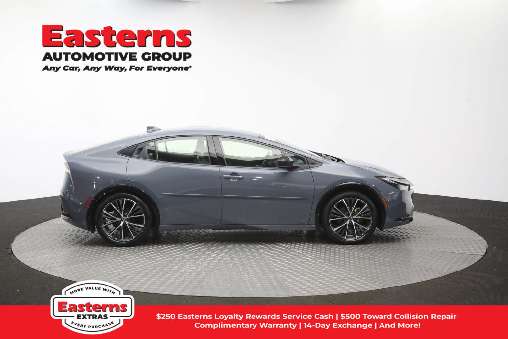 Used 2023 Toyota Prius XLE AWD/4WD image 45