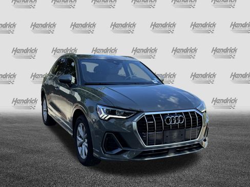 Used 2024 Audi Q3 2.0T Premium Plus AWD/4WD image 2