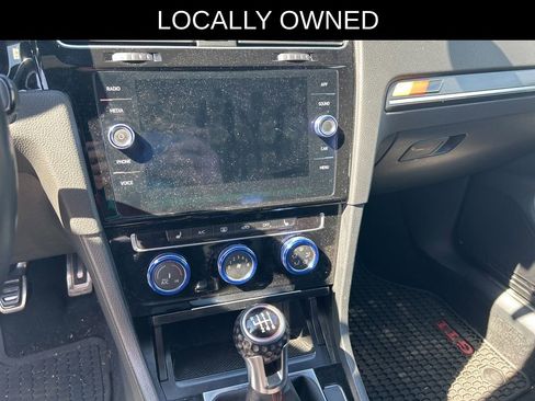 Used 2019 Volkswagen GTI S image 15