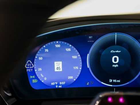 New 2026 Porsche Macan Turbo Electric image 15