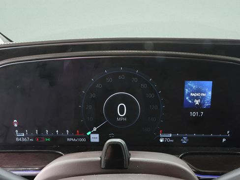 Used 2021 Cadillac Escalade ESV Sport Platinum image 13