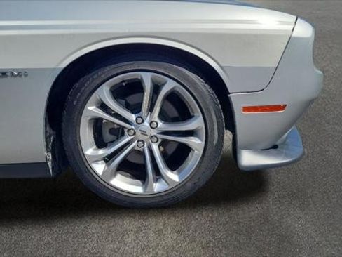 Used 2021 Dodge Challenger R/T w/ Driver Convenience Group RWD image 12