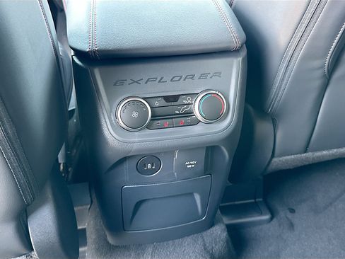New 2026 Ford Explorer ST-Line w/ ST-Line Street Pack RWD image 18