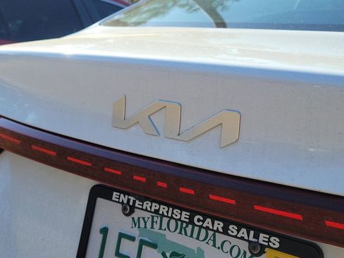 Used 2021 MAZDA CX-9 Signature image 14