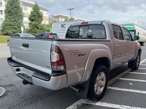 Used 2011 Toyota Tacoma 4x4 Double Cab w/ TRD Sport Pkg image 6