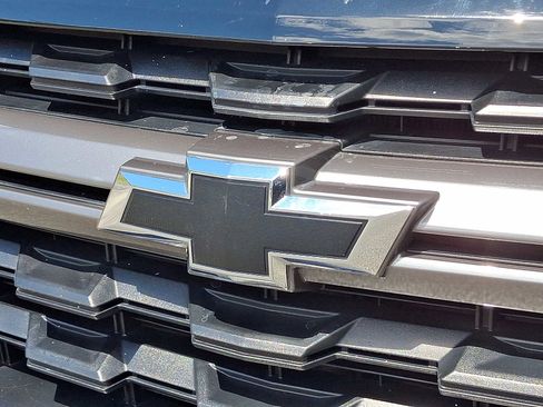 Used 2022 Chevrolet Colorado Z71 AWD/4WD image 29