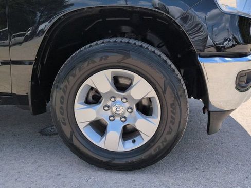Used 2022 RAM 1500 Big Horn AWD/4WD image 12