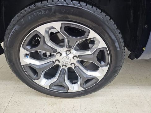 Used 2022 RAM 1500 Limited AWD/4WD image 16