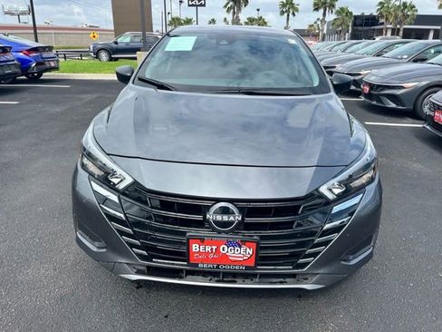 Used 2025 Nissan Versa S w/ S Plus Package FWD image 3
