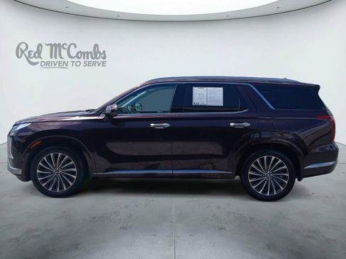 Used 2024 Hyundai Palisade Calligraphy FWD image 2