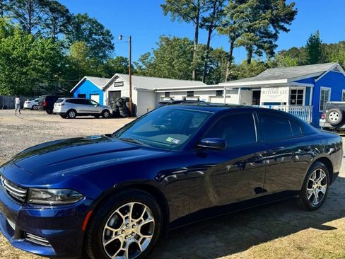 Used 2015 Dodge Charger SE w/ Popular Equipment Group image 5