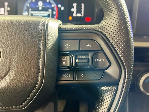 Used 2025 Toyota Tacoma SR5 RWD image 19