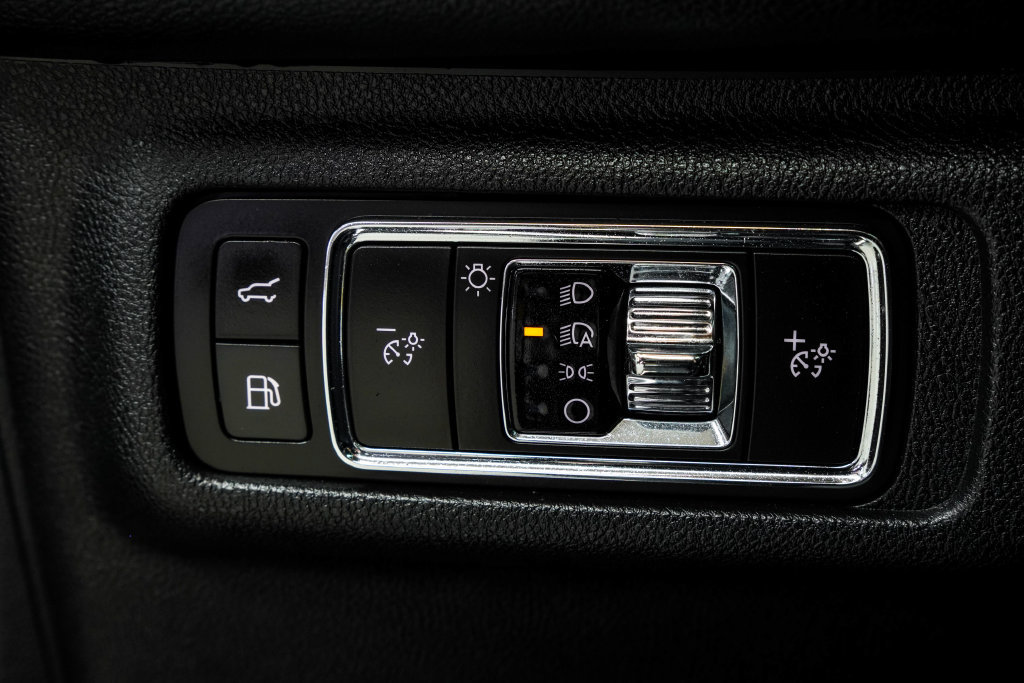 Used 2023 Lincoln Corsair Grand Touring AWD/4WD image 39