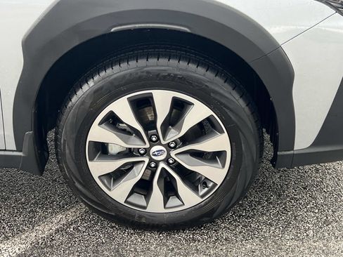 Certified 2025 Subaru Outback Limited image 12