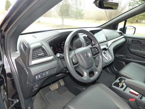 Used 2025 Honda Odyssey Sport-L image 20