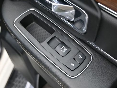 Used 2017 RAM 1500 Laramie w/ Convenience Group image 41