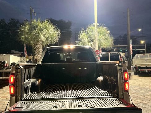 Used 2013 Ford F150 XLT w/ XLT Chrome Pkg image 8