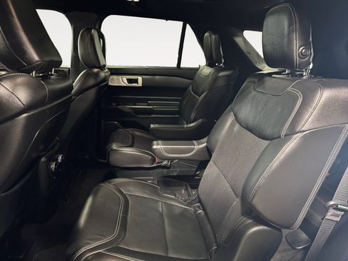 Used 2020 Ford Explorer ST w/ ST Street Pack image 13