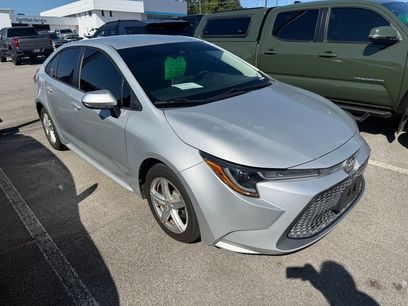 Used 2020 Toyota Corolla LE w/ Carpet Mat Package (TMS)
