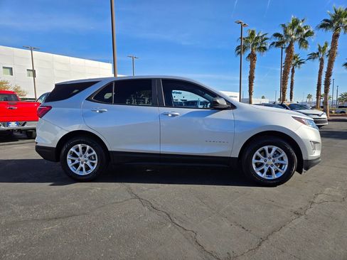 Used 2020 Chevrolet Equinox LS w/ LS Convenience Package image 7