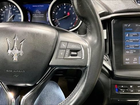 Used 2019 Maserati Ghibli RWD image 13