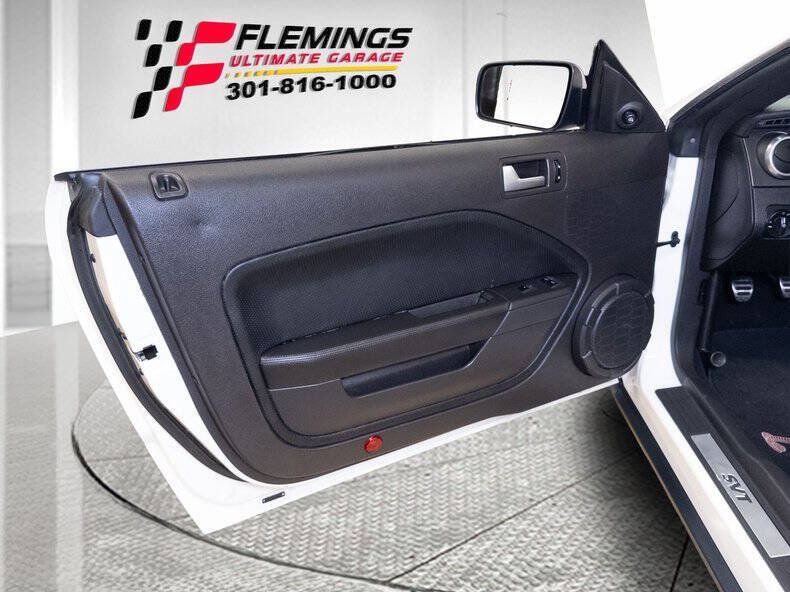 Used 2008 Ford Mustang Shelby GT500 RWD image 9