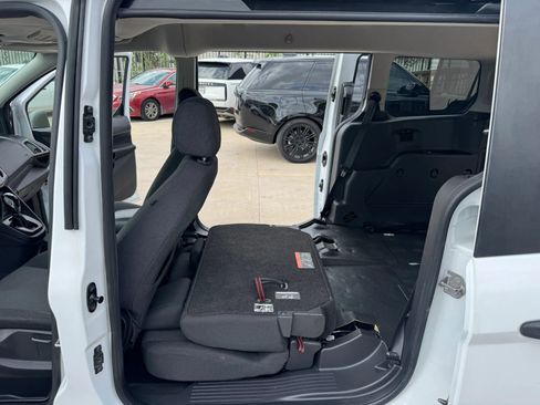 Used 2016 Ford Transit Connect XL image 32