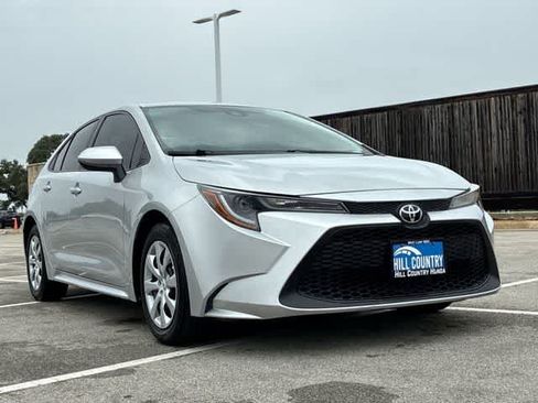 Used 2022 Toyota Corolla LE FWD image 10