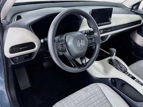 Certified 2024 Honda HR-V LX image 9