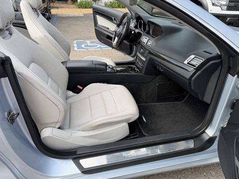 Used 2016 Mercedes-Benz E 550 Cabriolet w/ Premium 3 Package image 23