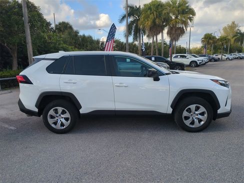 Used 2023 Toyota RAV4 LE image 4