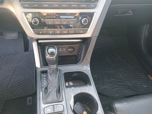 Used 2016 Hyundai Sonata Sport w/ Option Group 1V image 15