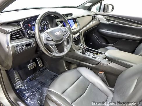 Certified 2023 Cadillac XT5 Sportv w/ LPO, Floor Liner Package AWD/4WD image 10