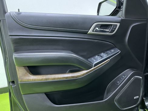 Used 2018 GMC Yukon Denali image 15