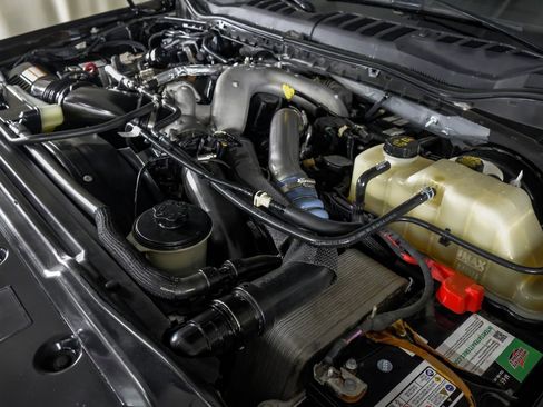 Used 2022 Ford F250 Lariat w/ Black Appearance Package image 48