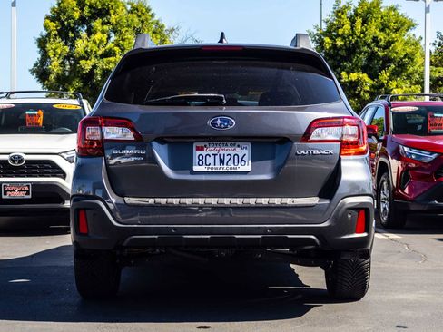 Used 2018 Subaru Outback 2.5i Limited AWD/4WD image 8