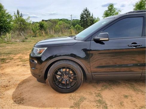 Used 2019 Ford Explorer Sport w/ Equipment Group 401A AWD/4WD image 22