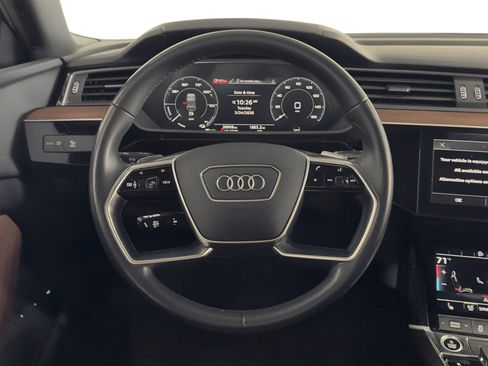 Used 2023 Audi e-tron Premium w/ Convenience Plus Package image 20