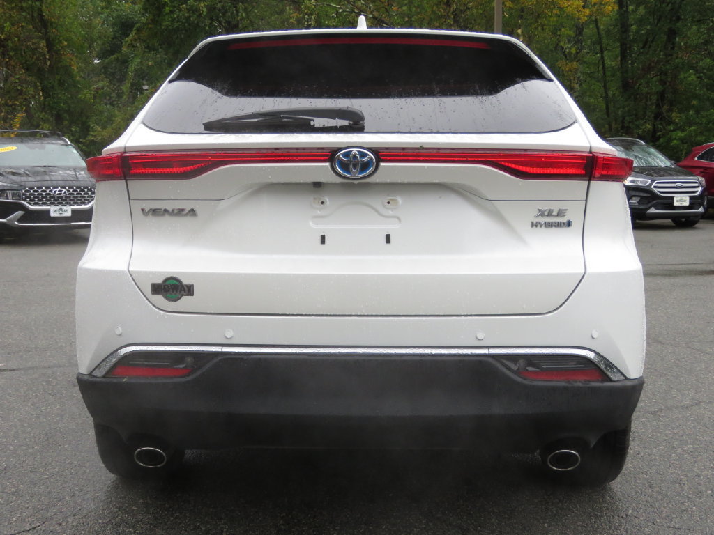 Used 2021 Toyota Venza XLE w/ Softex Package AWD/4WD image 6