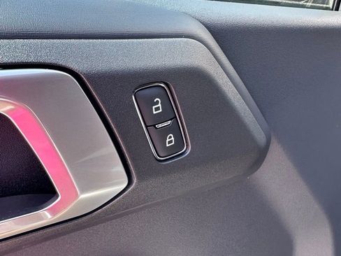 New 2026 Ford Bronco Outer Banks image 11