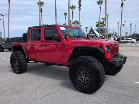 Used 2020 Jeep Gladiator Rubicon AWD/4WD image 2