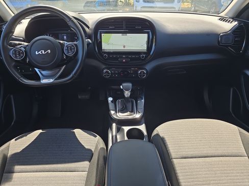 Certified 2022 Kia Soul GT-Line image 12