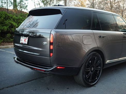 Used 2022 Land Rover Range Rover Long Wheelbase First Edition image 10