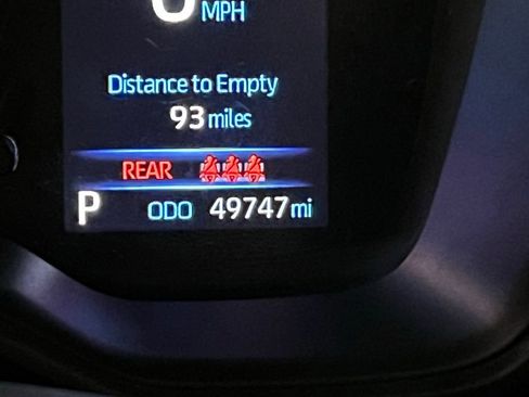 Used 2022 Toyota Corolla LE image 19