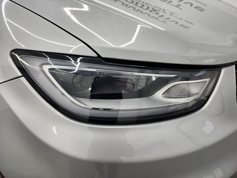 Used 2024 Chrysler Pacifica Touring-L FWD image 21