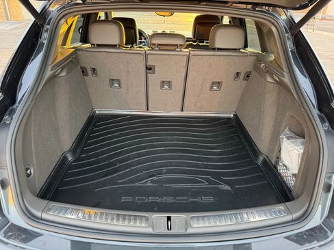 Used 2017 Porsche Macan Sport Edition image 30