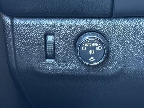 Used 2016 Chevrolet Colorado LT w/ LT Convenience Package image 33